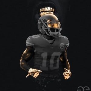 Meet your Posher, Adam